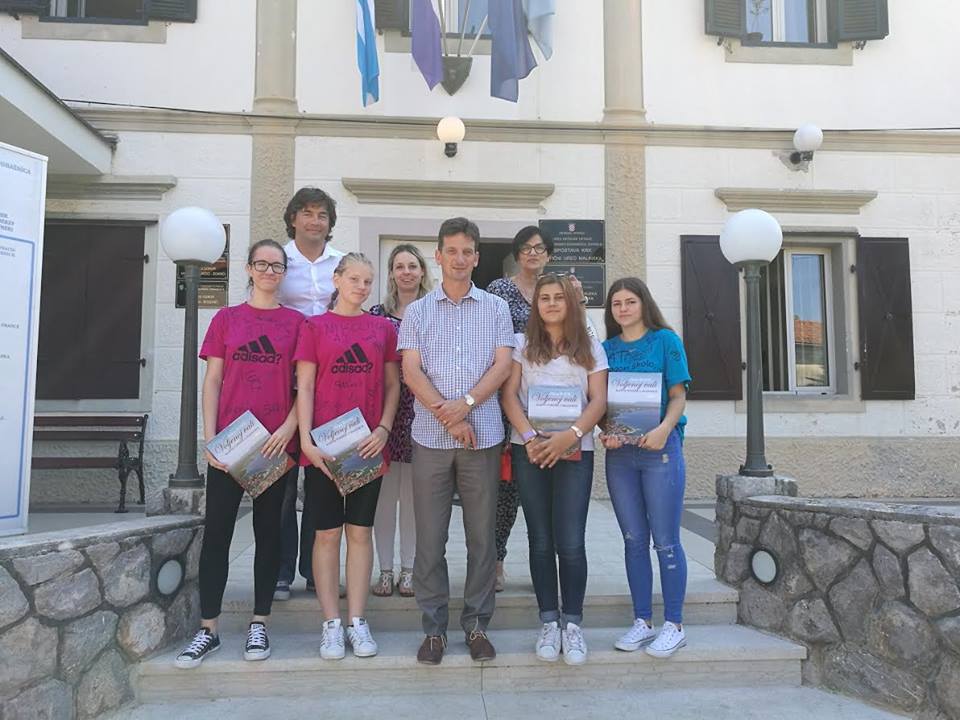 Nagrađene najbolje učenice Osnovne škole Malinska – Dubašnica