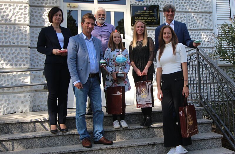 Primanje tri darovite stolnotenisačice stolnoteniskog kluba Malinska – Dubašnica u Krku