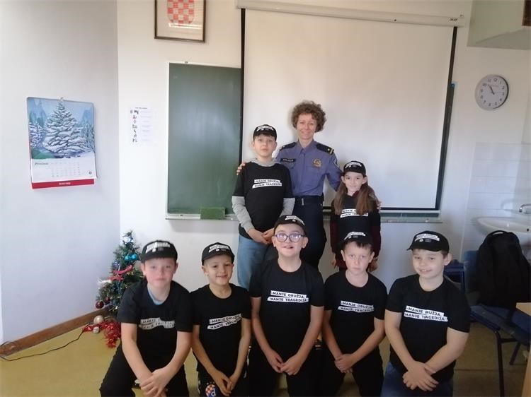 U sklopu akcije ”Mir i dobro” održano predavanje učenicima Osnovne škole ”Malinska-Dubašnica”