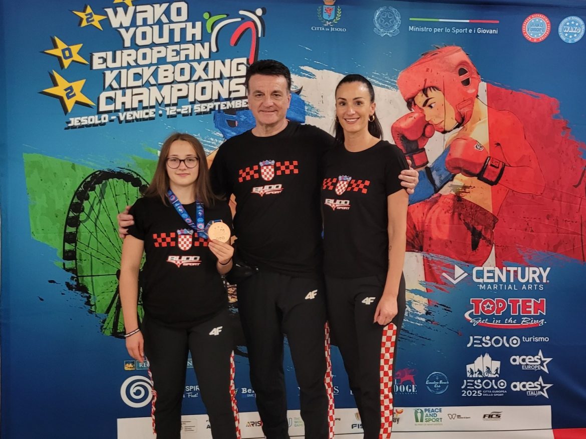 Leona Petrović osvojila treće i peto mjesto na Europskom kickboxing prvenstvu