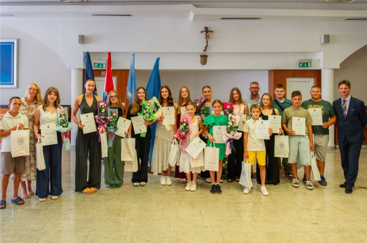 Povodom Dana Općine uručena su priznanja uspješnim sportašima i zaslužnim sumještanima