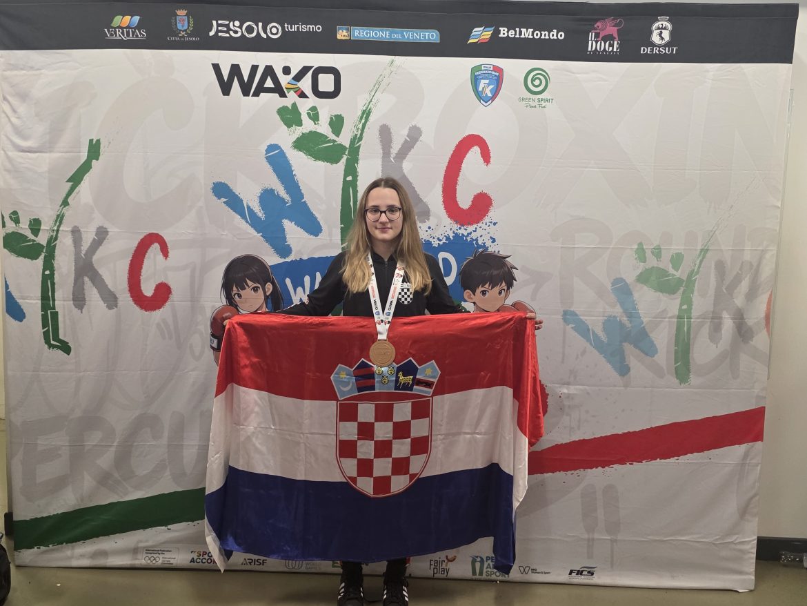 LEONA PETROVIĆ BRONČANA NA SVJETSKOM KICKBOXING PRVENSTVU